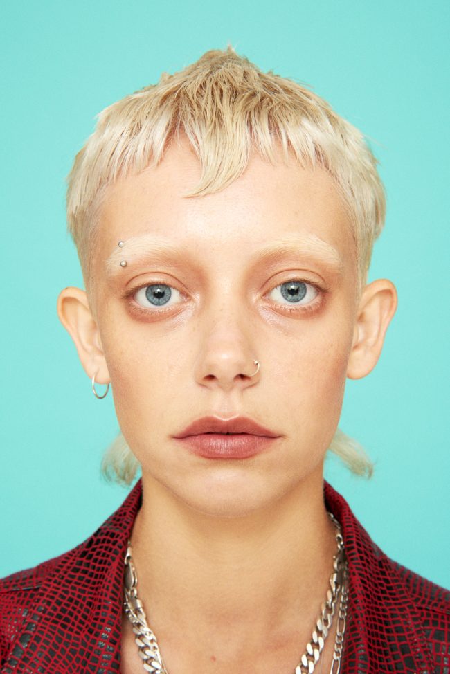 FINAL_2019_08_25_SLATE_HAIR_IZZY_0170_S_V1